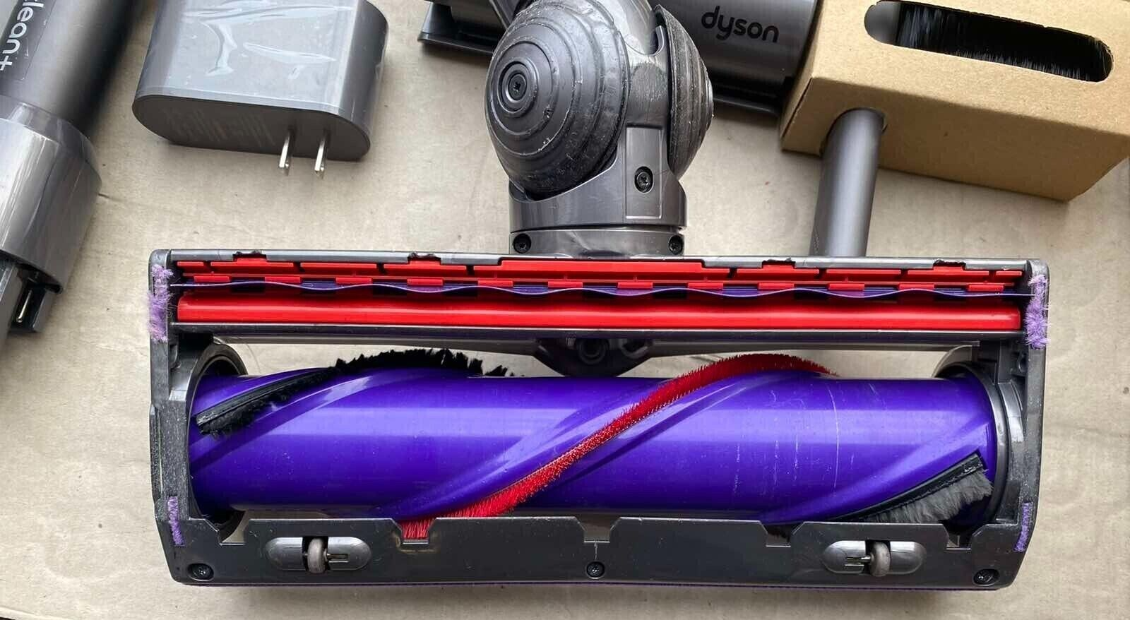 Dyson SV12 Animal+ Cordless Stick Vacuum Cleaner (Full Set) - GREAT CONDITION