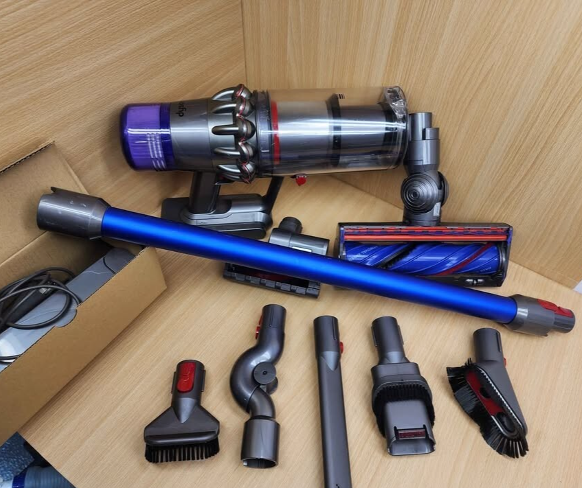 Dyson V11 Torque Drive+ Cordless Vacuum Cleaner with Extra Attachments