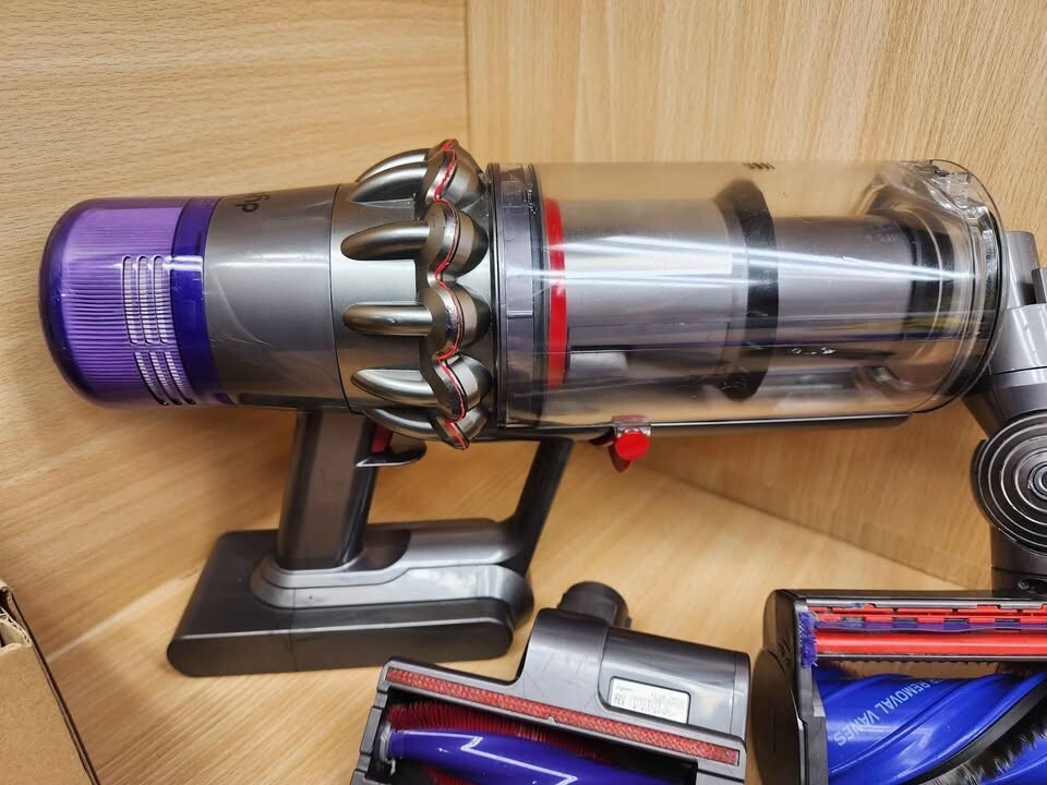 Dyson V11 Torque Drive+ Cordless Vacuum Cleaner with Extra Attachments