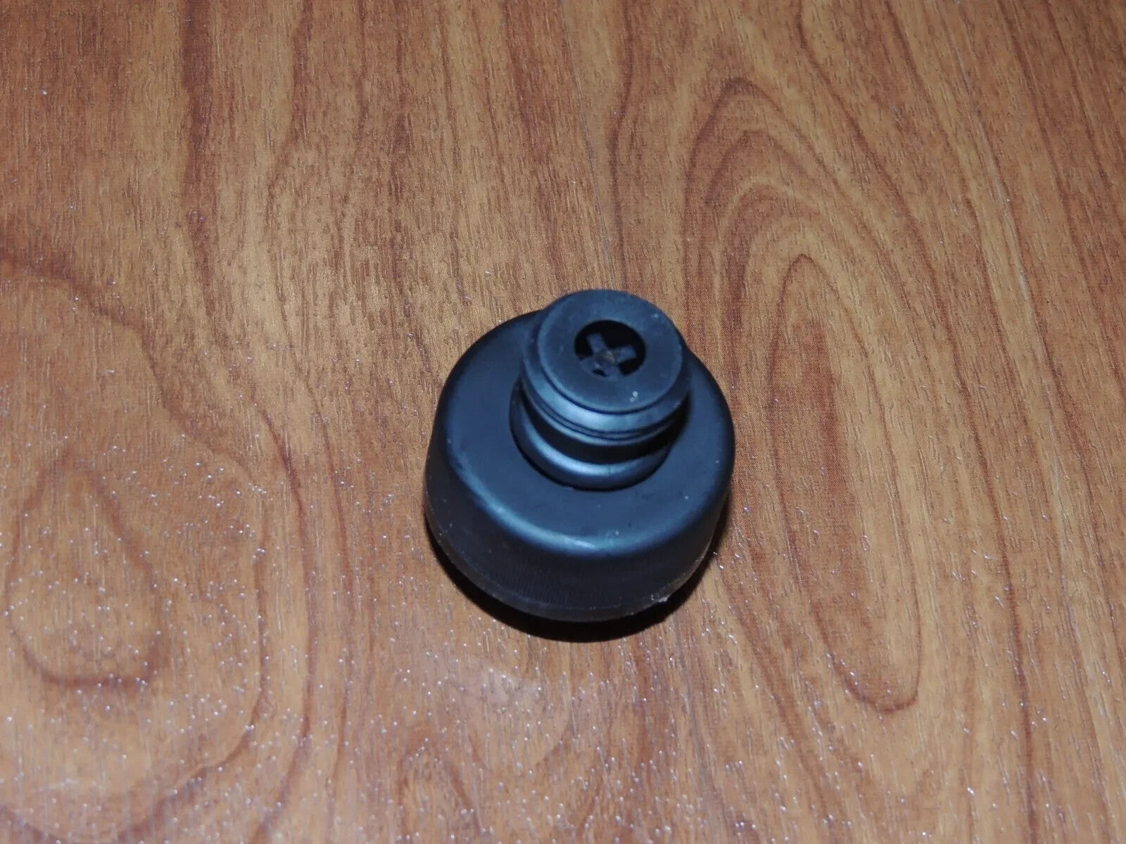 New BISSELL CrossWave 2211W 2306 2328 1785 2551 Clean Water Tank Cap OEM Part